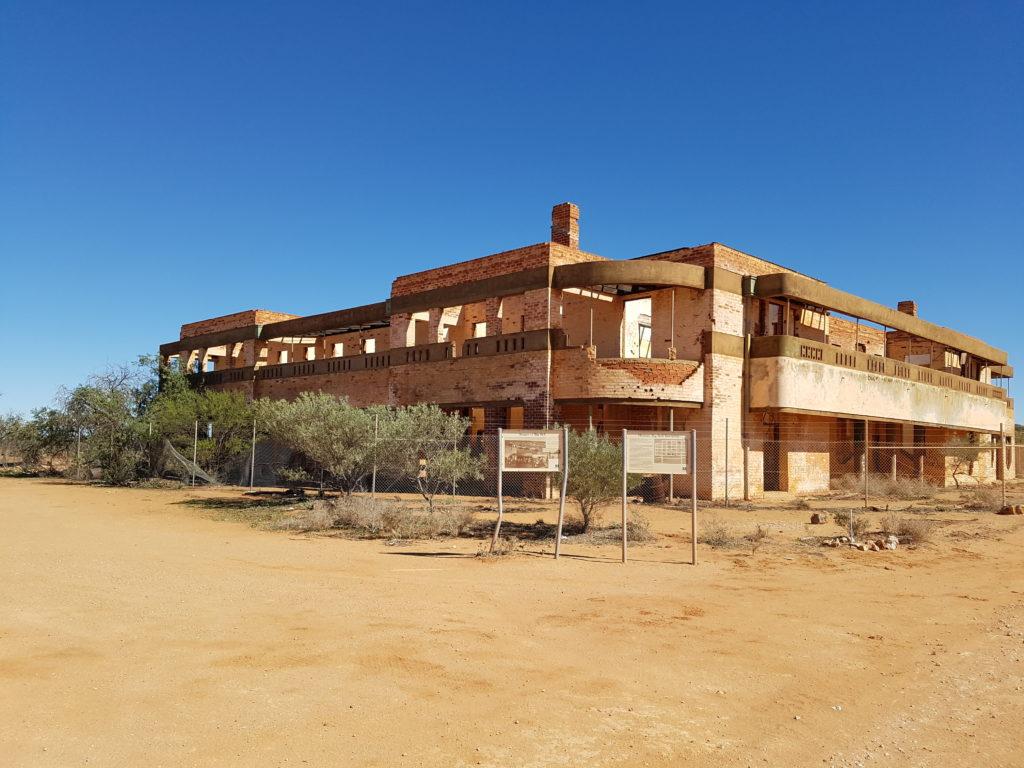 BIG BELL 'GHOST TOWN' - WA > Aussie Caravanning Lifestyle